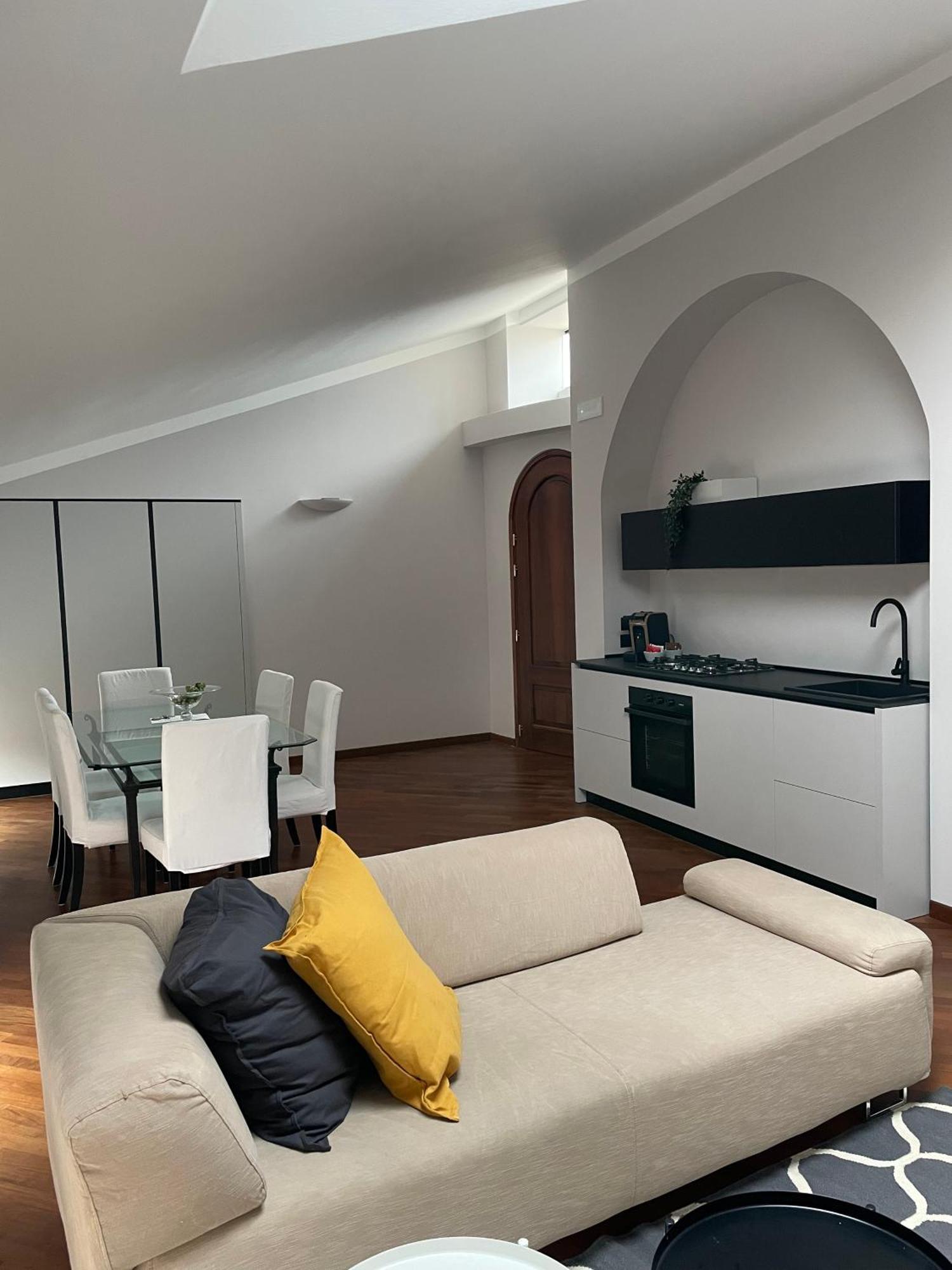 Civico 16 Apartment Chiaravalle Bagian luar foto